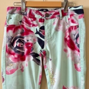 Material Girl| Fun Floral Multicolour Green/Pink Rose Pants Straight Jeans Sz 7